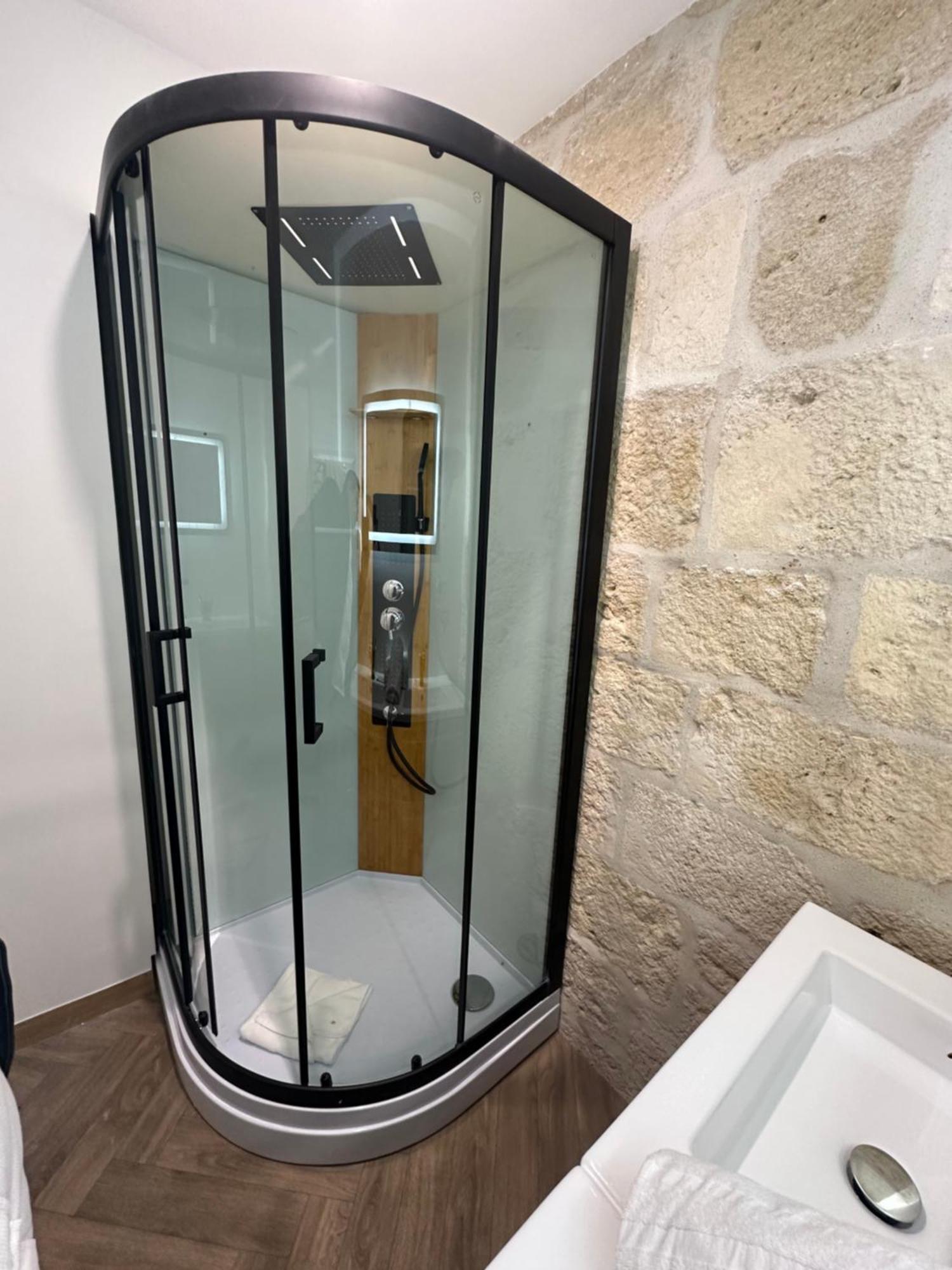 Petit Studio Presbytere Dans L'Eglise Narbonne Exterior foto
